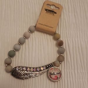 Bracelet angel wing believe new boutique